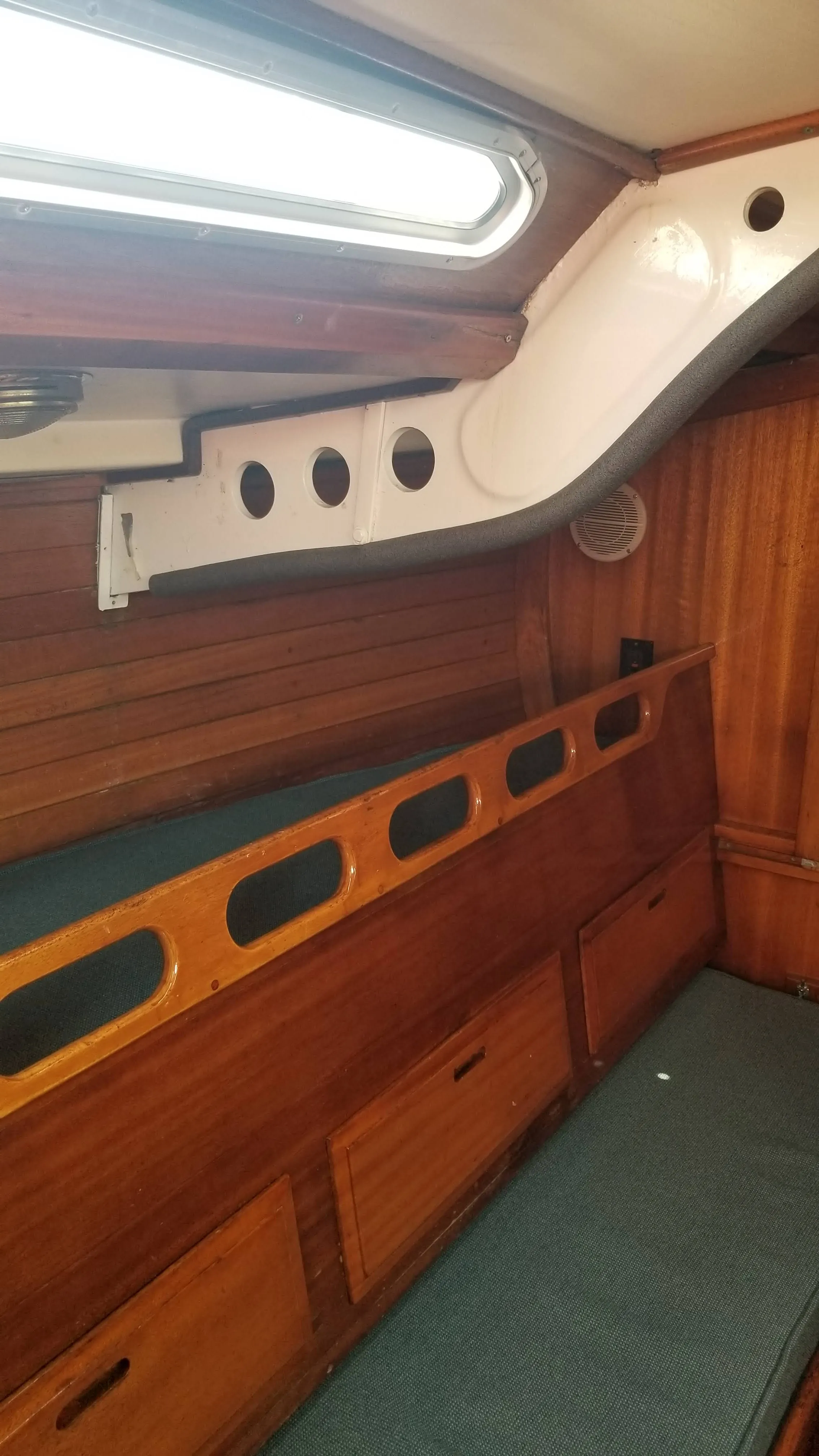 Cockpit coaming, seating, and sail-handling lines