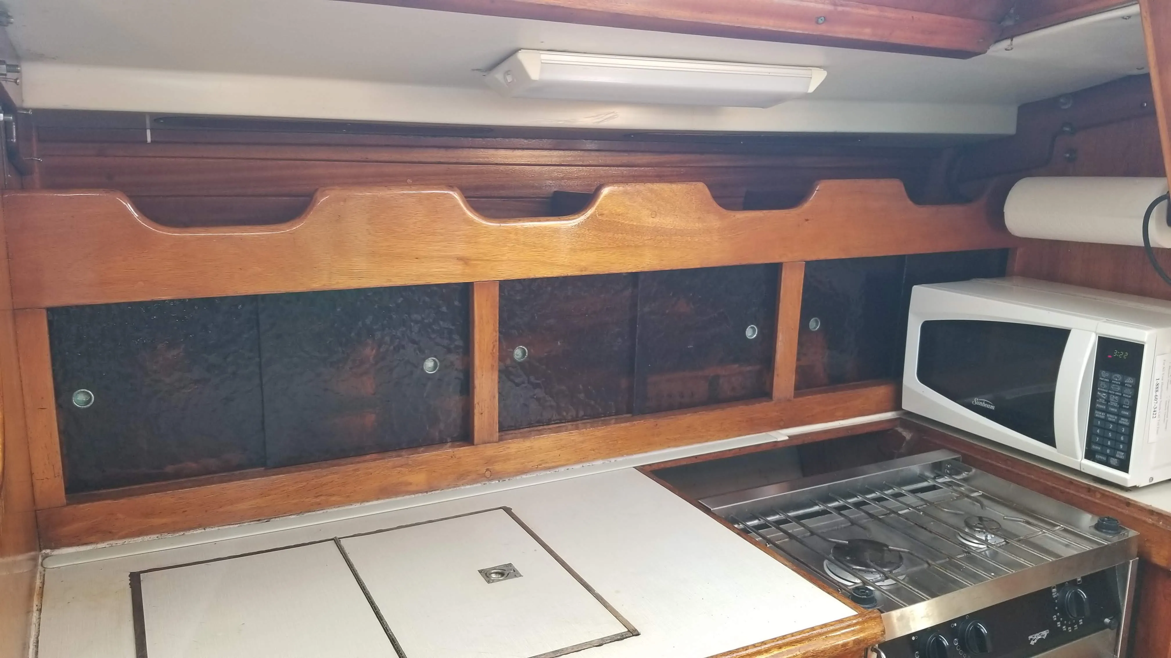 Dry goods lockers and galley organization